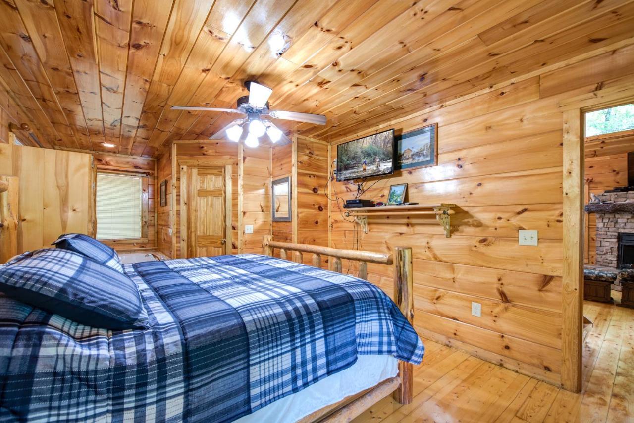 Cabin Of Dreams, 3 Bedroom Water View, Wifi, Hot Tub, Pool Table, Sleep 8 Sevierville Esterno foto
